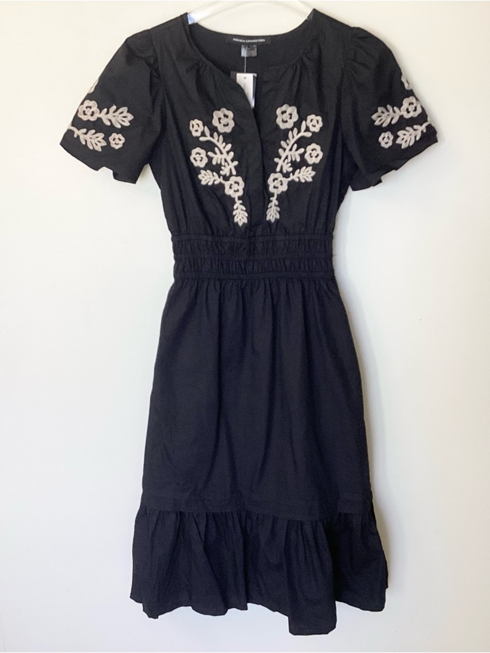 NWT French Connection Short Sleeve Embroidered Floral Cotton Dress - Black - XS